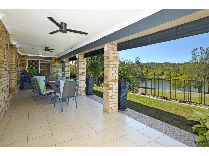 11 Northlakes Drive, Elanora QLD 4221