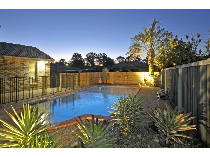 11 Northlakes Drive, Elanora QLD 4221