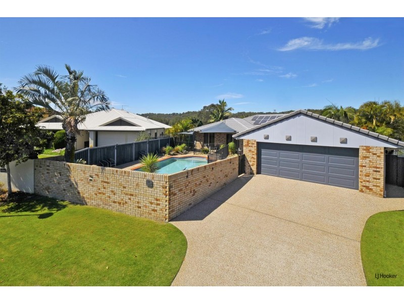 11 Northlakes Drive, Elanora QLD 4221