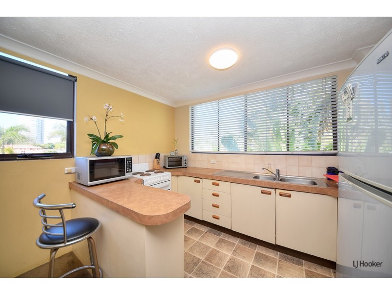 4/6 Brooke Avenue, Palm Beach QLD 4221