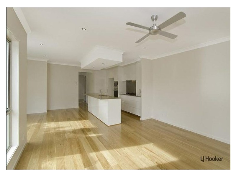 2/52 Third Avenue, Palm Beach QLD 4221