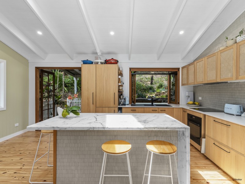 5 Melita Street, Currumbin Waters QLD 4223