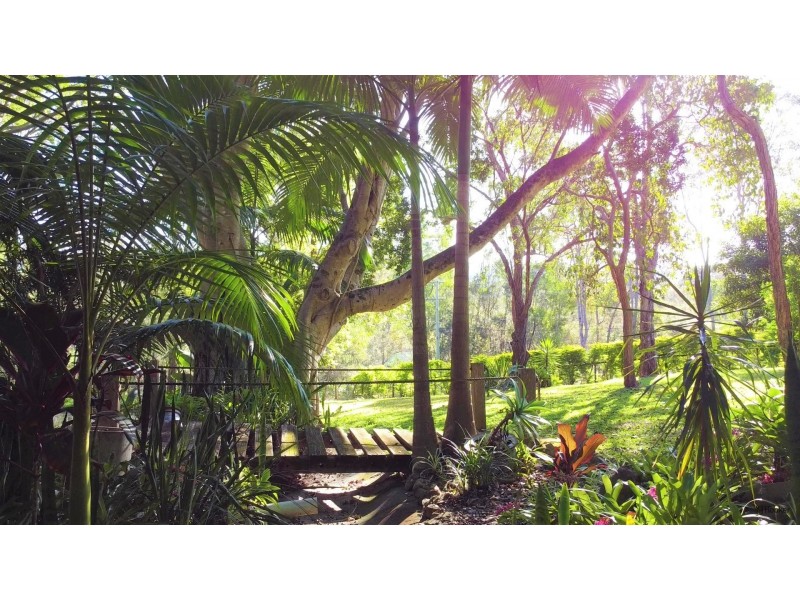 96 Bonogin Road, Bonogin QLD 4213