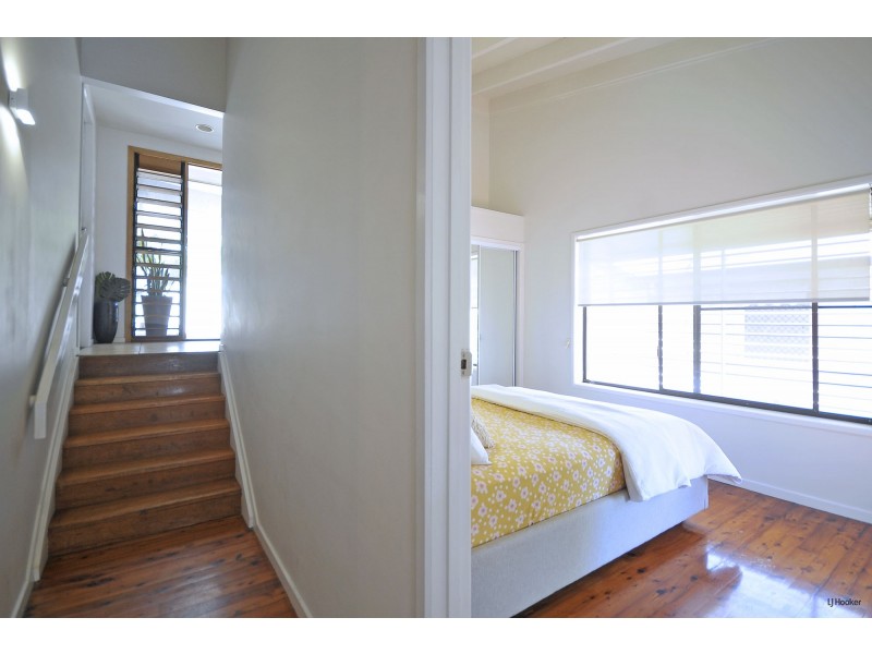 18 Regent Street, Currumbin QLD 4223