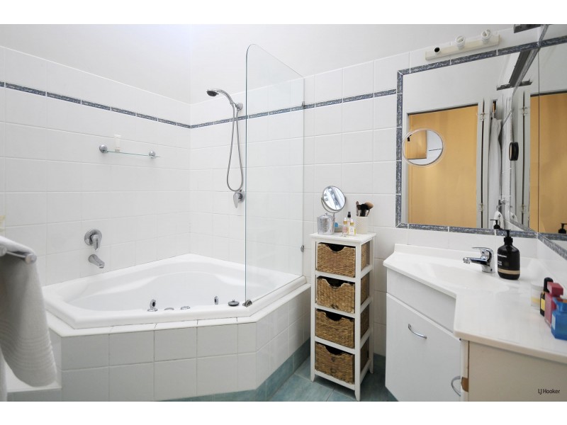 18 Regent Street, Currumbin QLD 4223