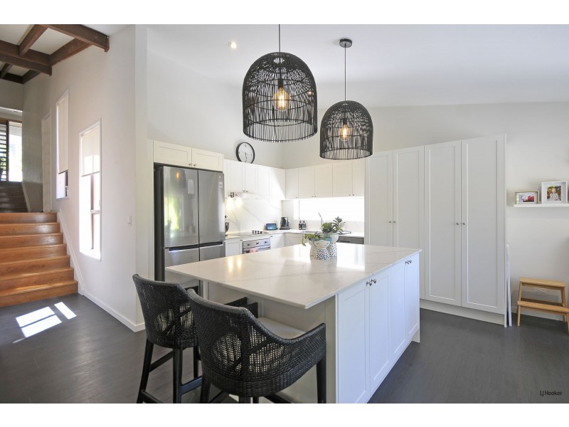 18 Regent Street, Currumbin QLD 4223