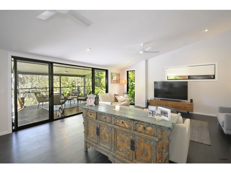 18 Regent Street, Currumbin QLD 4223