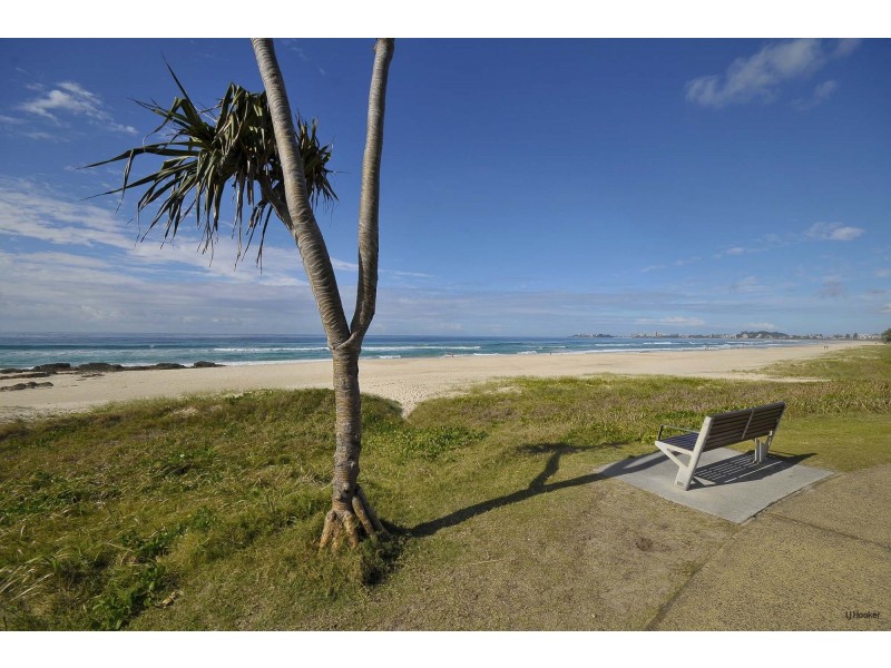 18 Regent Street, Currumbin QLD 4223
