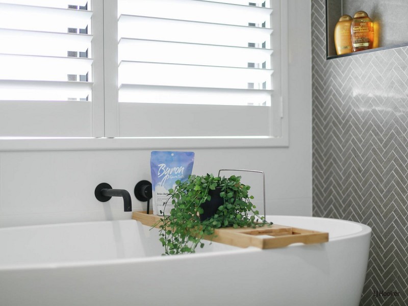 21 Barklya Place, Palm Beach QLD 4221