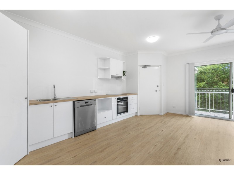 24/14 Mawarra Street, Palm Beach QLD 4221