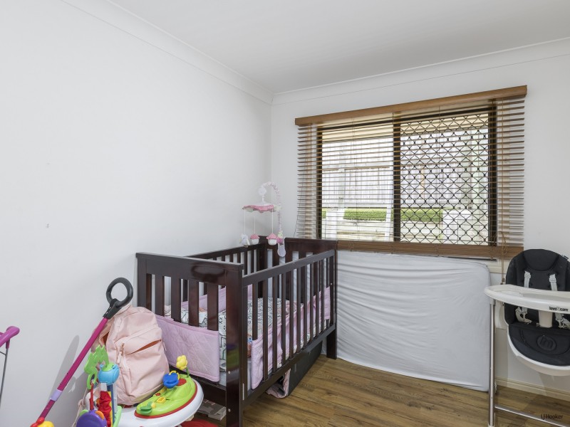 4 Torbay Street, Redland Bay QLD 4165