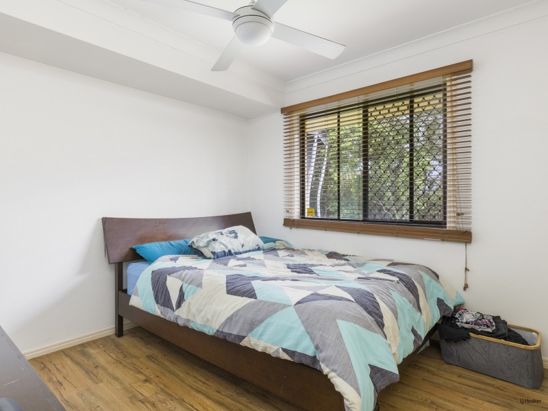 4 Torbay Street, Redland Bay QLD 4165