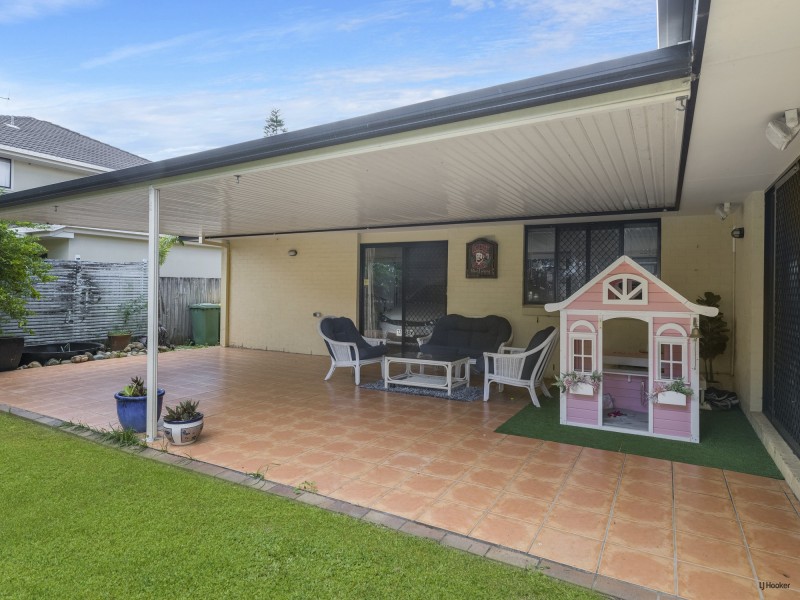 4 Torbay Street, Redland Bay QLD 4165