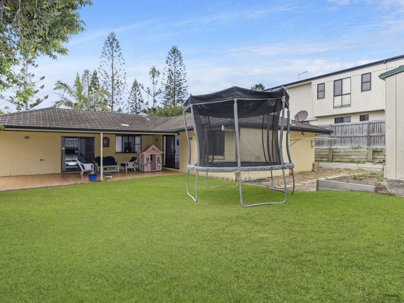 4 Torbay Street, Redland Bay QLD 4165