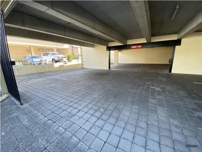 17 Fifth Avenue, Palm Beach QLD 4221