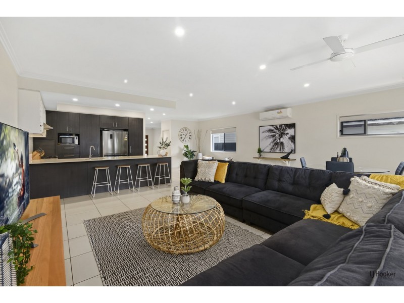 35 Twenty Fifth Avenue, Palm Beach QLD 4221