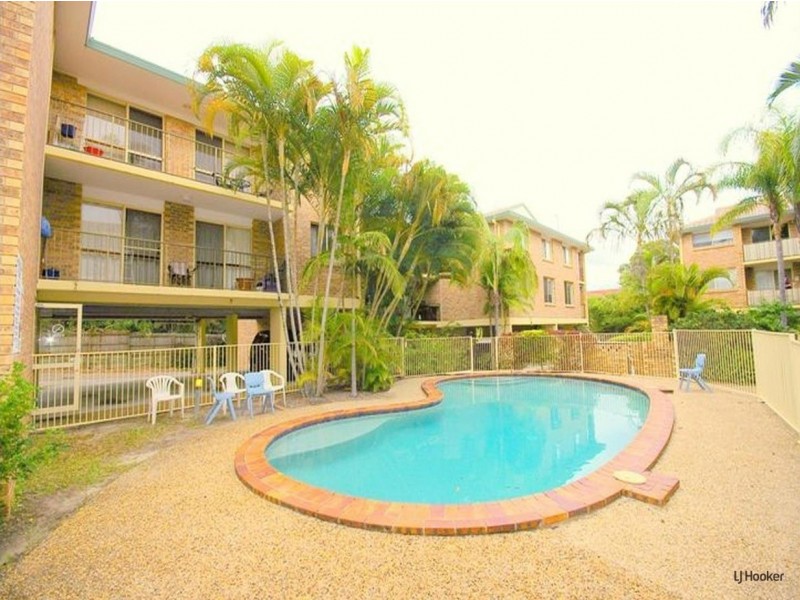 6/1 Rolan Court, Palm Beach QLD 4221