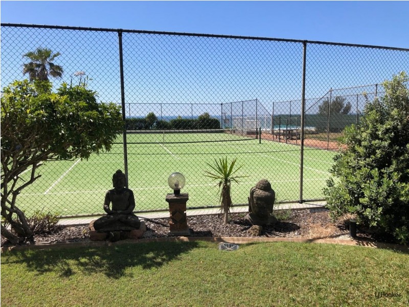2/2 Nineteenth Avenue, Palm Beach QLD 4221