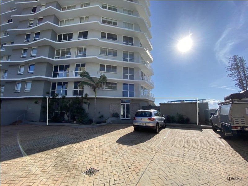 2/2 Nineteenth Avenue, Palm Beach QLD 4221