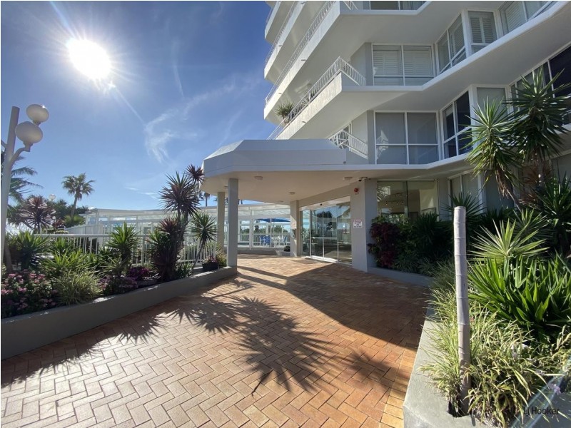 2/2 Nineteenth Avenue, Palm Beach QLD 4221