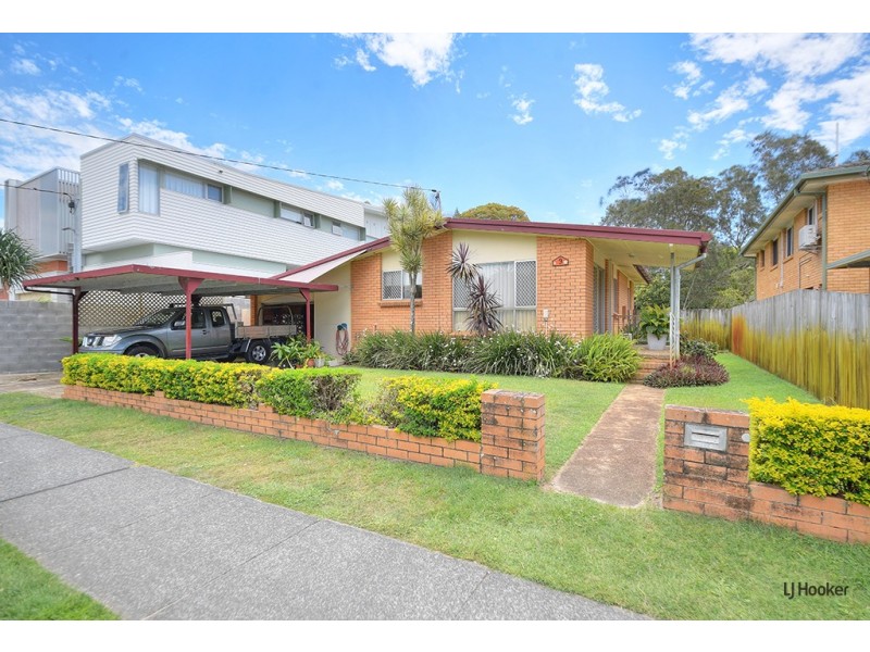 9 Tallebudgera Drive, Palm Beach QLD 4221