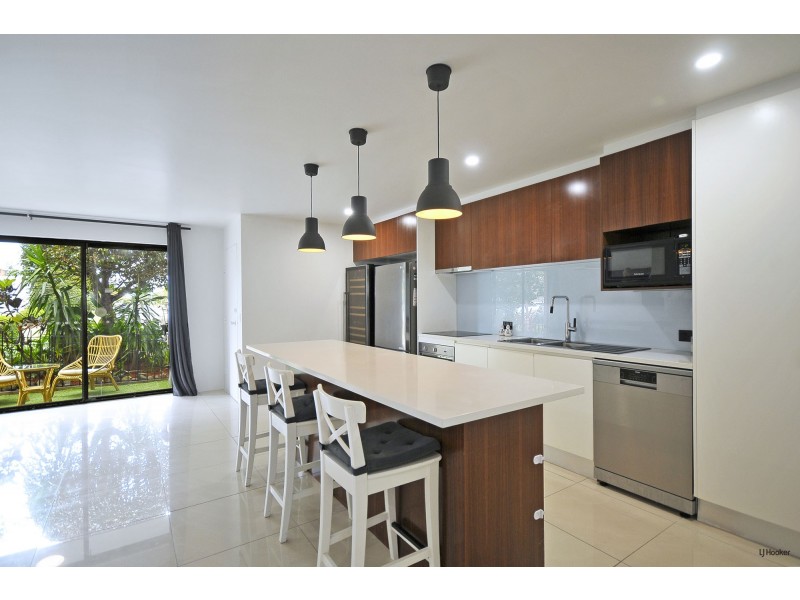 2/21 Fifteenth Avenue, Palm Beach QLD 4221