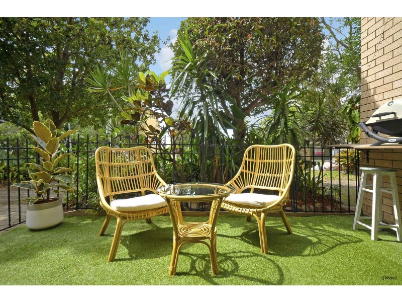 2/21 Fifteenth Avenue, Palm Beach QLD 4221