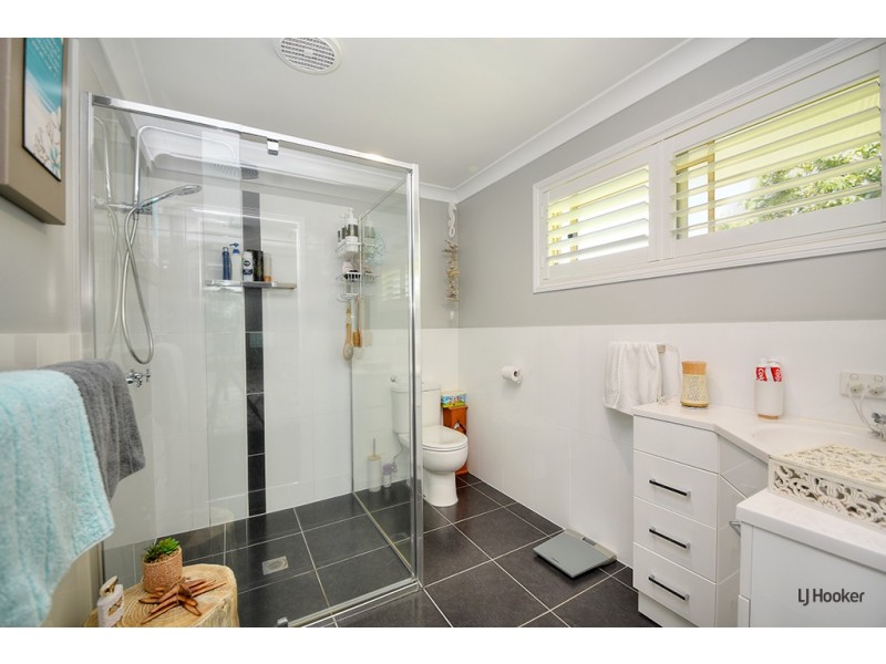 56 Bergamont Street, Elanora QLD 4221