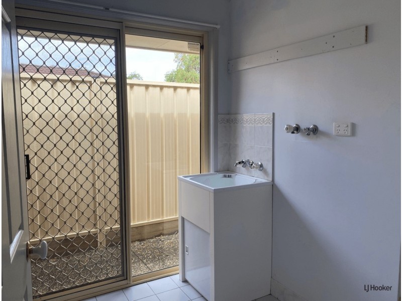 28 Carstens Court, Currumbin Waters QLD 4223