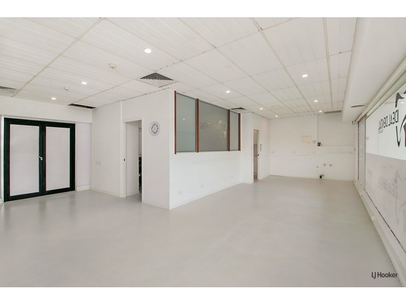 17 & 18/118-122 Griffith Street, Coolangatta QLD 4225