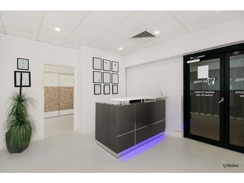 17 & 18/118-122 Griffith Street, Coolangatta QLD 4225