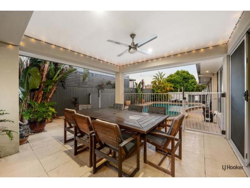 1 Coolibah Drive, Palm Beach QLD 4221