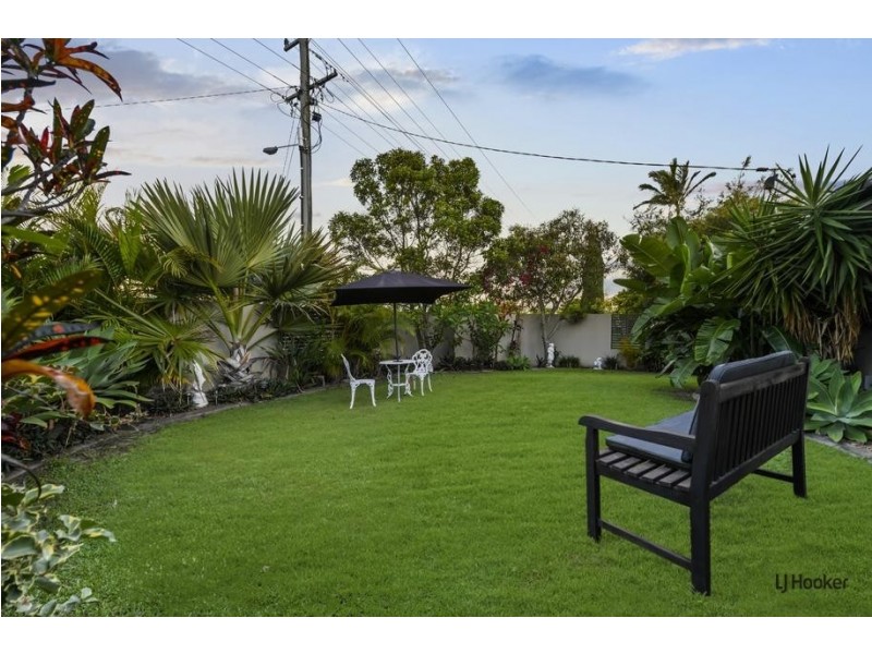 1 Coolibah Drive, Palm Beach QLD 4221