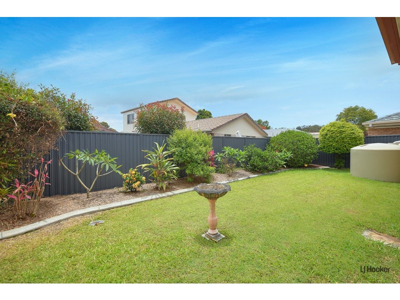 35 Ottelia Drive, Elanora QLD 4221
