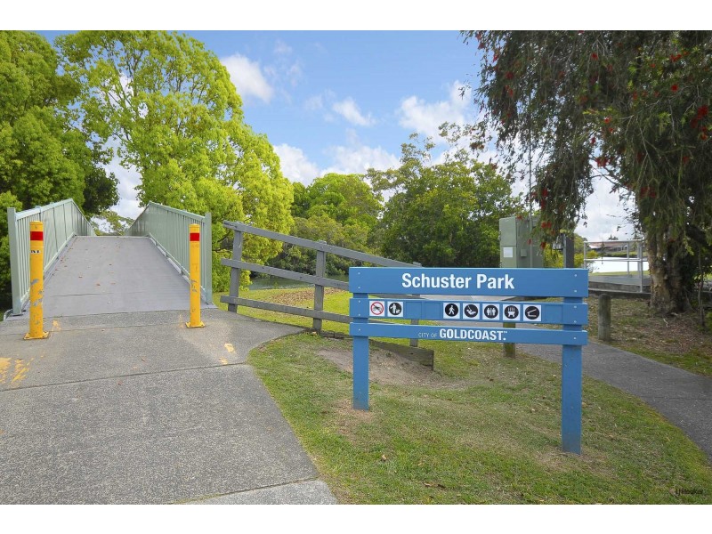 35 Ottelia Drive, Elanora QLD 4221