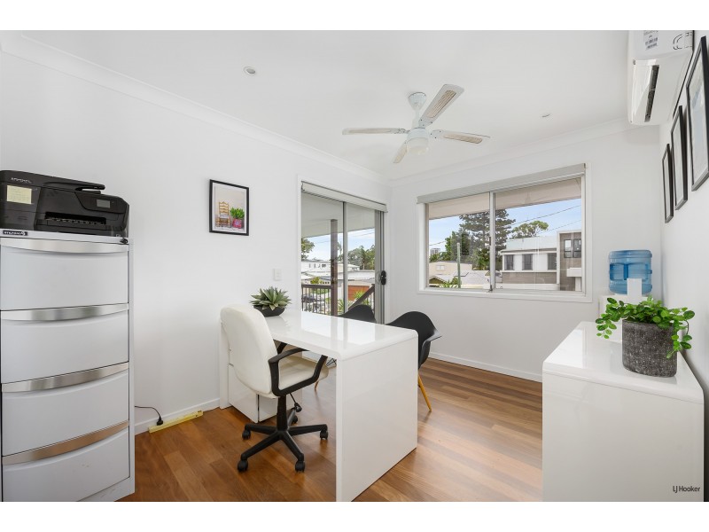 37 Seventh Avenue, Palm Beach QLD 4221