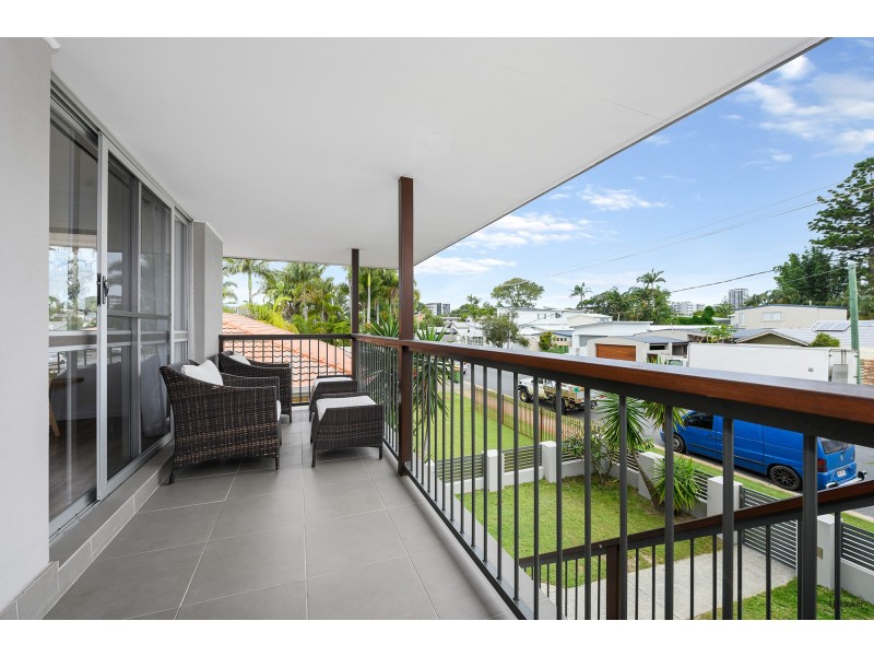 37 Seventh Avenue, Palm Beach QLD 4221