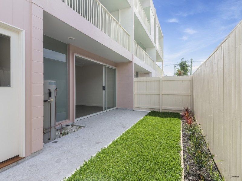 3/10 Simpson Street, Coolangatta QLD 4225