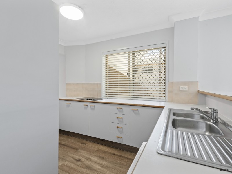 2/1229 Gold Coast Highway, Palm Beach QLD 4221
