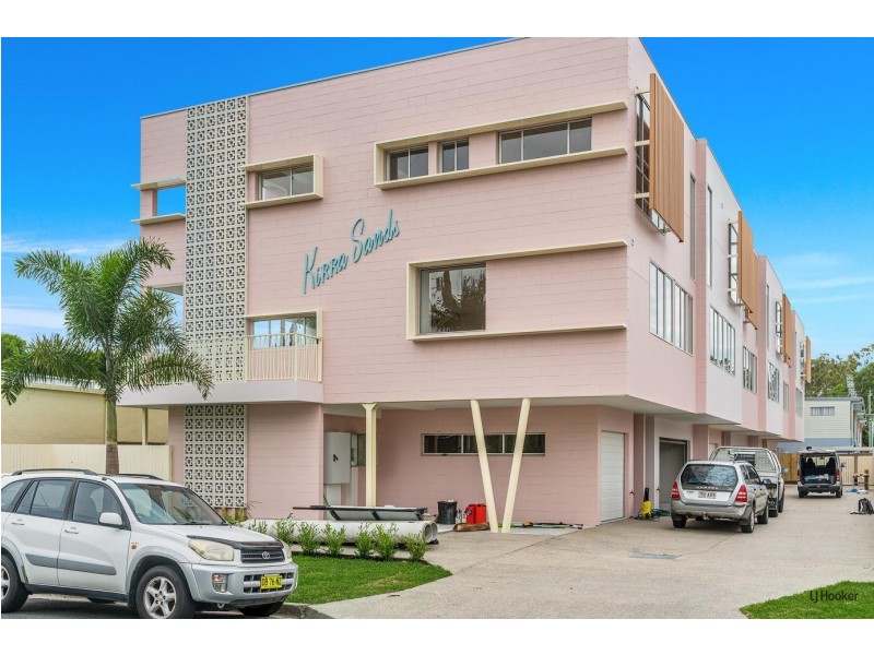 2/10 Simpson Street, Coolangatta QLD 4225