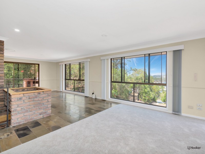 18 Bronzewing Close, Elanora QLD 4221