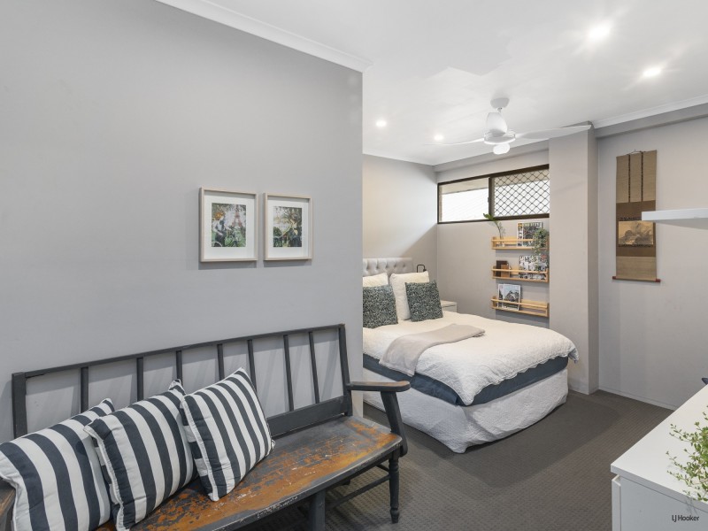 8 Shetland Place, Mudgeeraba QLD 4213