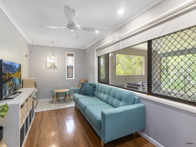 8 Shetland Place, Mudgeeraba QLD 4213