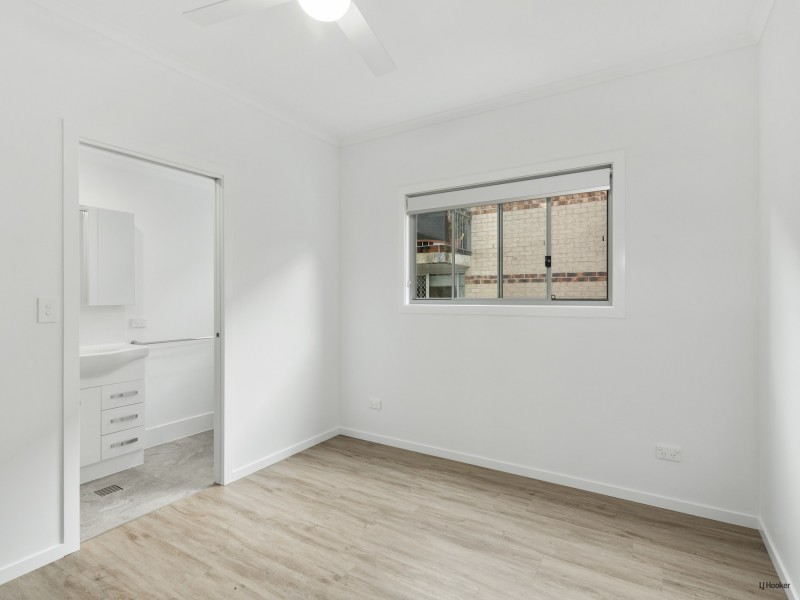 77 Leyte Avenue, Palm Beach QLD 4221