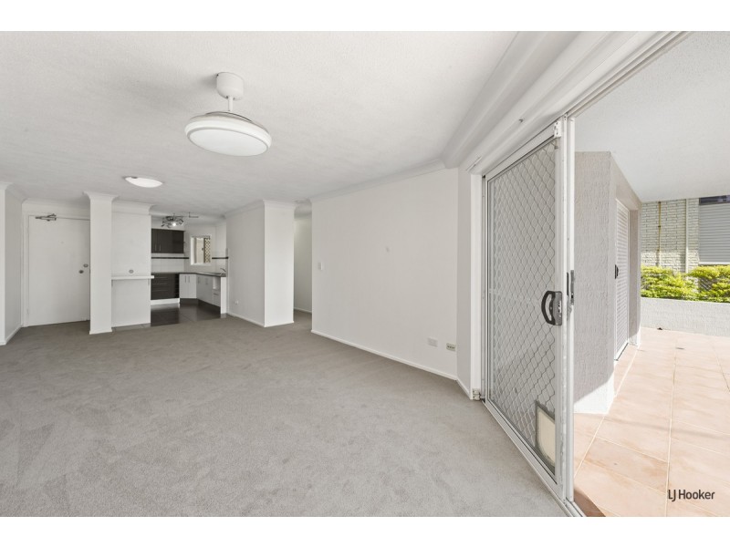 2/1324 Gold Coast Highway, Palm Beach QLD 4221