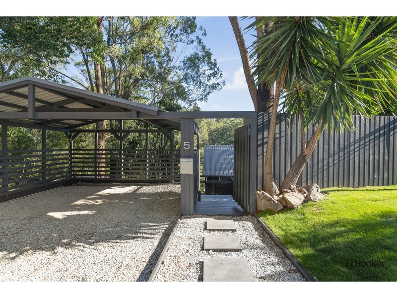 5 Aethalia Street, Currumbin Waters QLD 4223