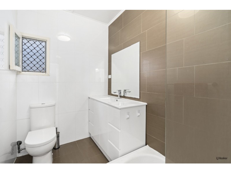 1424 Gold Coast Highway, Palm Beach QLD 4221