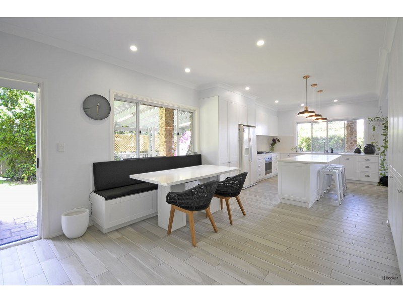 21 Robinson Place, Currumbin Waters QLD 4223