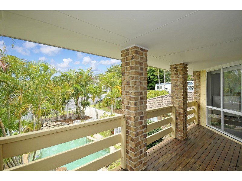 21 Robinson Place, Currumbin Waters QLD 4223