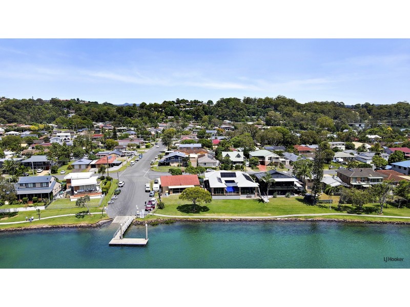 39 Sunset Boulevard, Tweed Heads West NSW 2485